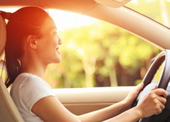 Trời nắng nóng ngồi trong xe ô tô có bị nhiễm tia UV hay không? - 2