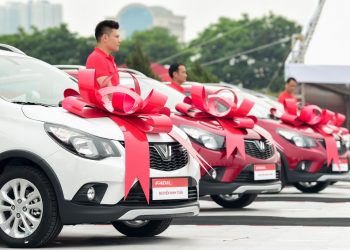 VinFast chính thức bàn giao mẫu xe Fadil đến khách hàng