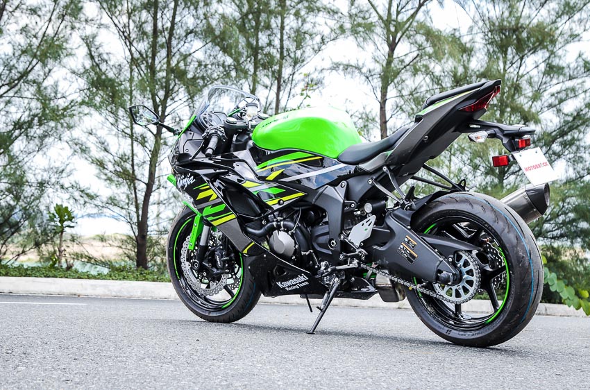 Cận cảnh mẫu xe môtô Kawasaki Ninja ZX-6R 2019 mới về Việt Nam - 35