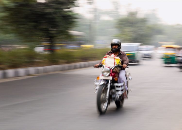 Bí kíp uống rượu rồi lái xe máy quá tốc độ vẫn không bị phạt