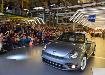 Chiếc Volkswagen Beetle cuối cùng được sản xuất tại Mexico - 2