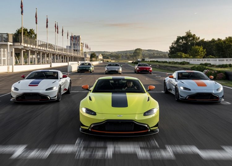 Aston Martin ra mắt bộ sưu tập xe đua Vantage Heritage Racing Edition - 1