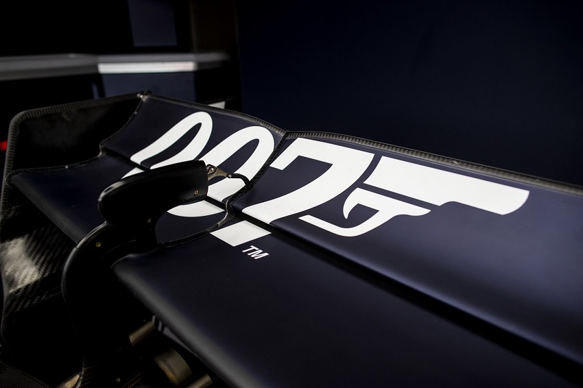 Aston Martin tổ chức lễ kỉ niệm phim James Bond tại giải đua Grand Prix - 8