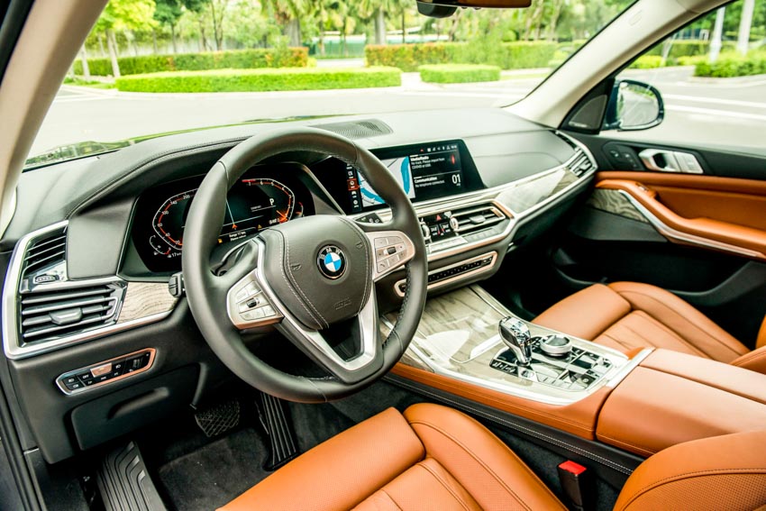 Cận cảnh mẫu xe BMW X7 thế hệ đầu tiên giá 7,499 tỉ đồng ra mắt tại Việt Nam - 32
