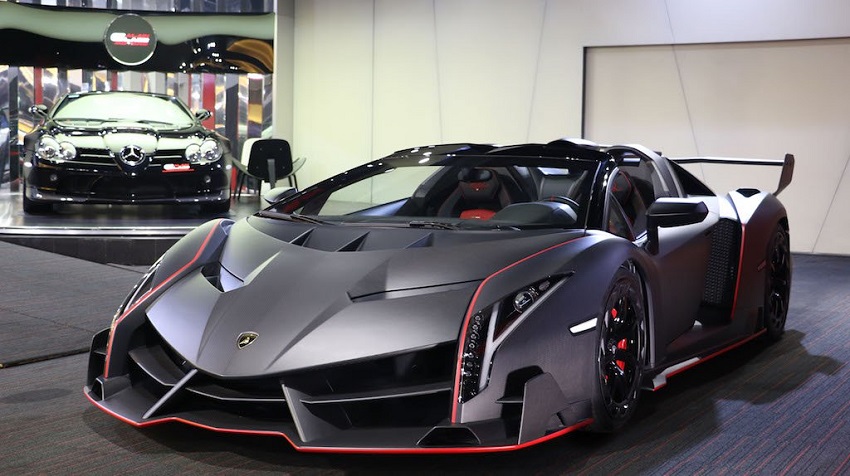 Lamborghini Veneno Roadster hàng hiếm với thiết kế thân xe làm bằng sợi carbon trần - 2