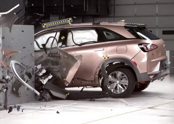 Hyundai Nexo – mẫu xe chạy pin nhiên liệu hydro đầu tiên đạt điểm cao nhất trong bài thử nghiệm của IIHS