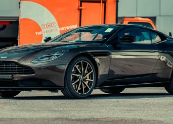 Aston Martin DB11 V8 phiên bản độc Kopi Bronze vừa thông quan, chuẩn bị bàn giao đến chủ nhân - 22