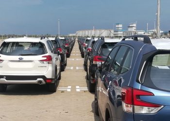 xe nhập khẩu giảm trong tháng cô hồn