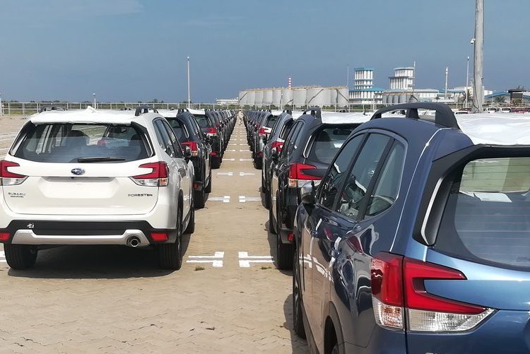 xe nhập khẩu giảm trong tháng cô hồn