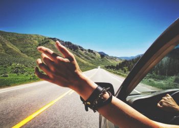 7 lưu ý cần thiết cho chuyến du lịch xuyên quốc gia bằng ôtô