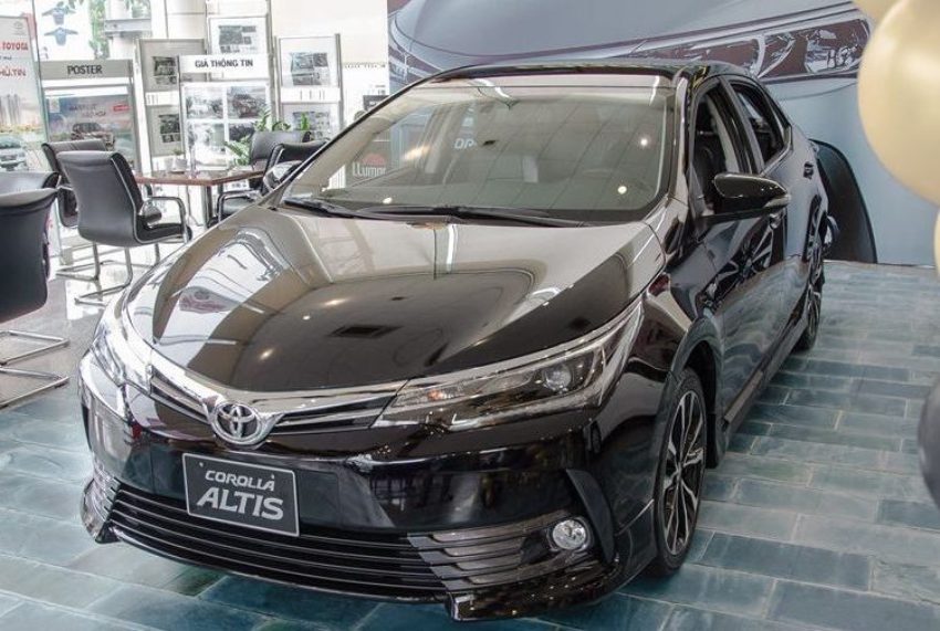 Chương trình ưu đãi khi mua xe Toyota Corolla Altis, Fortuner và Innova trong tháng 9 - 1