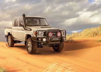 Toyota Land Cruiser có thêm phiên bản bán tải có kiểu dáng những năm 70-4