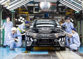 Thuế tăng mạnh, ô tô nhập khẩu nỗi lo tăng giá mạnh - 2