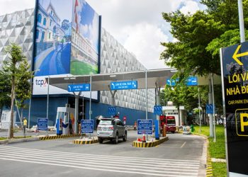 Bảng giá gửi xe máy, ôtô qua đêm tại sân bay Tân Sơn Nhất