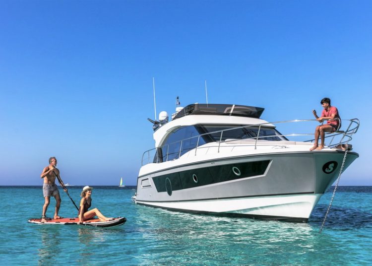 Du thuyền hạng sang BENETEAU Monte Carlo 52 đầu tiên về Việt Nam - 5