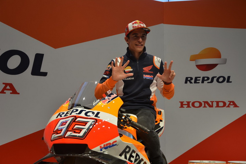 Tay đua Marc Marquez vô địch giải đấu FIM*1 MotoGP lần thứ tư liên tiếp - 13