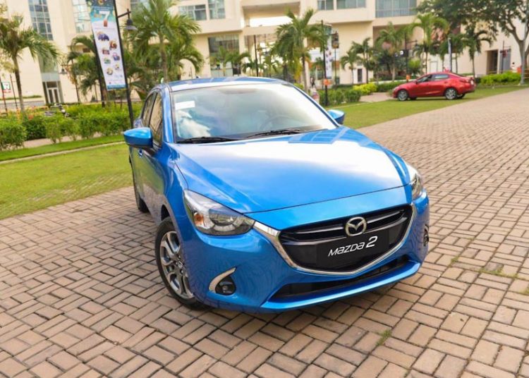 Mazda2 giảm giá 70 triệu đồng - 1