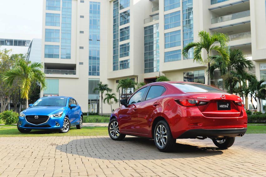 Mazda2 giảm giá 70 triệu đồng - 2