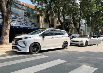 Mitsubishi Xpander độ treo khí nén, nâng hạ gầm theo ý muốn tại Việt Nam - 1