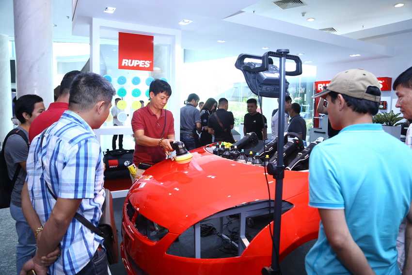 tham quan Vietnam Motor Show 2019