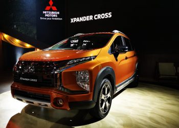 Mitsubishi Xpander Cross mới ra mắt - 2