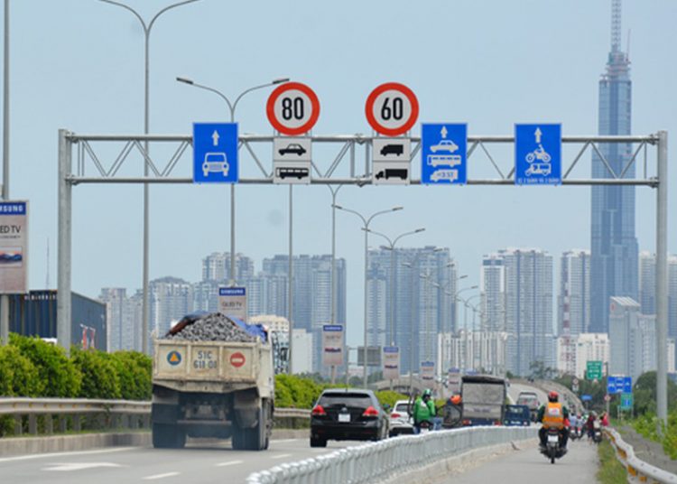 Quy định mới về tốc độ xe cơ giới khi lưu thông