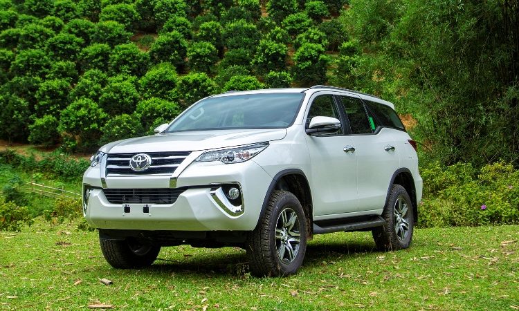 Cuối năm, Toyota Việt Nam ưu đãi lên đến 100 triệu đồng cho khách hàng mua xe lắp ráp trong nước