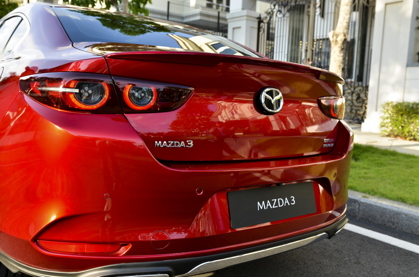 Mazda3 sedan mới tại Việt Nam