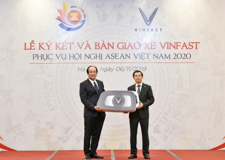 VinFast tài trợ 393 chiếc VinFast Lux A2.0 và Lux SA2.0 phục vụ Hội nghị ASEAN 2020