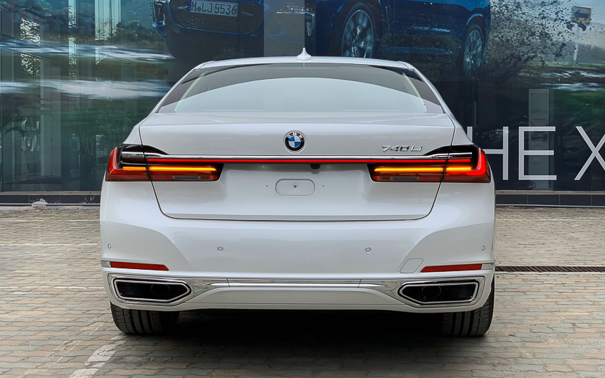 Cận cảnh BMW 740Li 2020 giá 5,6 tỷ đồng - 2