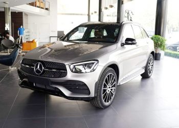 thông tin về trang bị trên Mercedes-Benz GLC 300 - 19