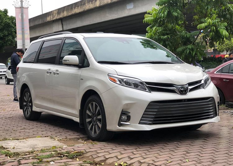 welovecar-toyota-sienna-limited-2019-17