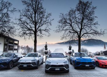 Hình ảnh hành trình “Lamborghini Christmas Drive 2019” cùng Aventador SVJ, Huracán Evo và Urus