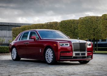 Rolls-Royce ra mắt phiên bản Phantom Đỏ để đấu giá từ thiện cho cuộc chiến xóa bỏ AIDS