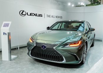 Bộ đôi Lexus LS và ES mới bắt đầu giao xe tại Việt Nam