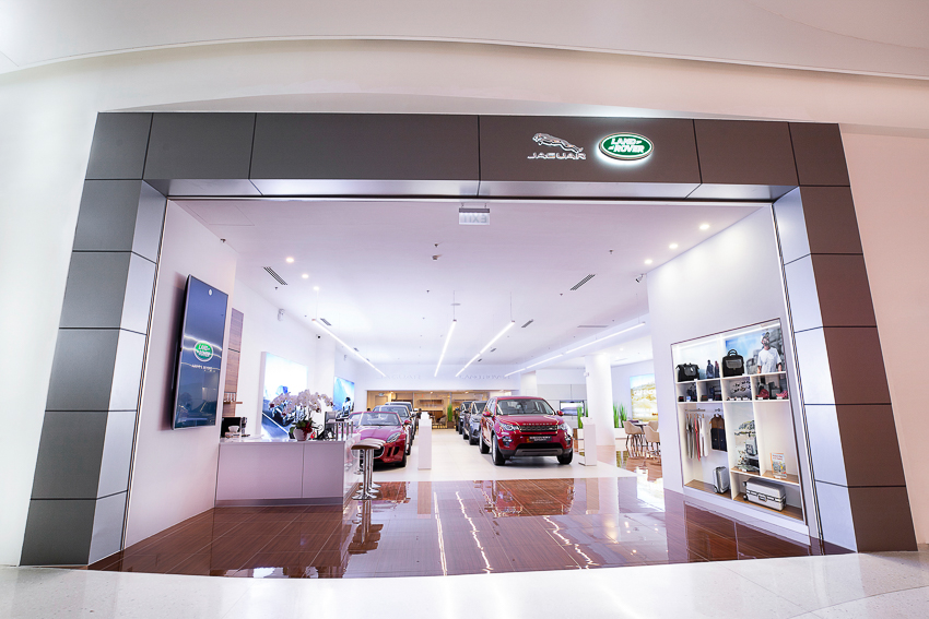 Không gian trưng bày Jaguar Land Rover đầu tiên tại thành phố Hồ Chí Minh - 3