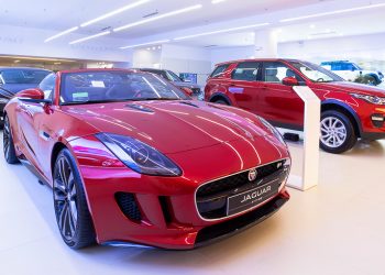 Không gian trưng bày Jaguar Land Rover đầu tiên tại thành phố Hồ Chí Minh - 7
