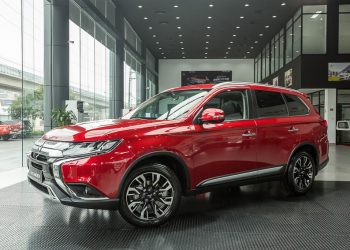 Vừa ra mắt, Mitsubishi Outlander 2020 ưu đãi ngay đến 50 triệu đồng