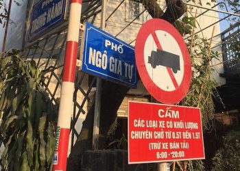 Biển cấm xe tải chung sẽ không xác định khối lượng chuyên chở - 1