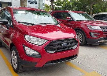Ford EcoSport giảm giá gần 100 triệu đồng ‘xả hàng tồn’