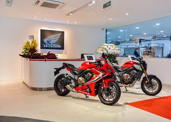 Honda khai trương cửa hàng xe phân khối lớn đầu tiên tại Hà Nội - 12