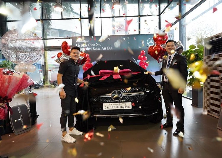 Tiền vệ Quang Hải tậu Mercedes-Benz GLC 300 4MATIC