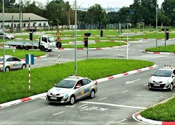 Từ 1-6, bộ câu hỏi lý thuyết thi lái ôtô tăng lên 600 câu