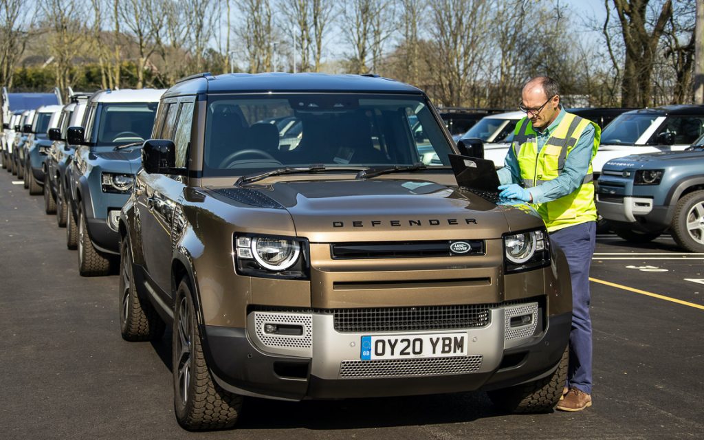 Jaguar Land Rover triển khai sản xuất lô xe toàn cầu nhằm hỗ trợ ứng cứu khẩn cấp - 01