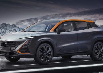 Lộ diện xe Changan Uni-T đẹp hơn Lexus, gây “bão” thị trường Trung Quốc - 01