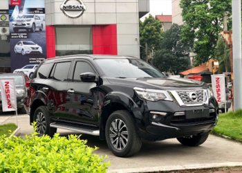 Nissan Terra giảm giá 120 triệu đồng - 02