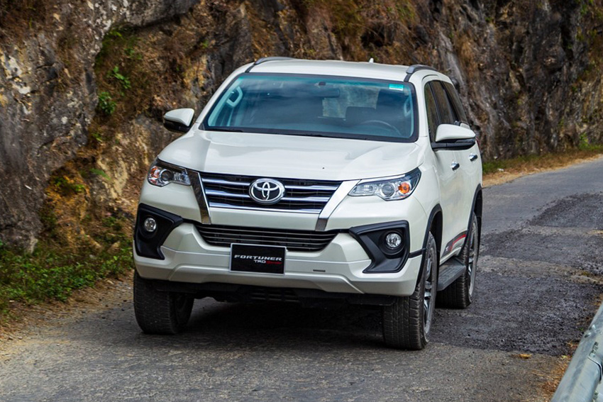 Vượt qua khó khăn mùa dịch, Toyota Việt Nam vẫn bán ra 5.143 xe trong tháng 03 - 1