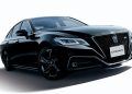 Toyota Crown phiên bản kỷ niệm 65 tuổi của mẫu xe huyền thoại - 01