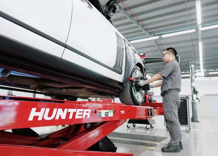 Jaguar Land Rover kiểm tra xe miễn phí và giảm 20% giá dịch vụ, phụ tùng - 6