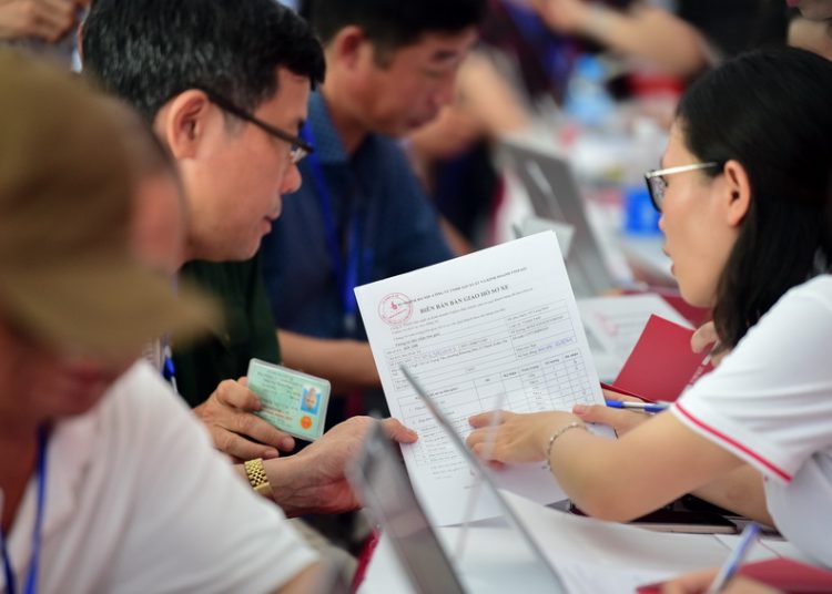 giảm phí trước bạ ô tô